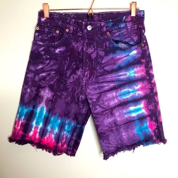 Vintage Levi’s reworked Bermuda shorts - Picture 1 of 4